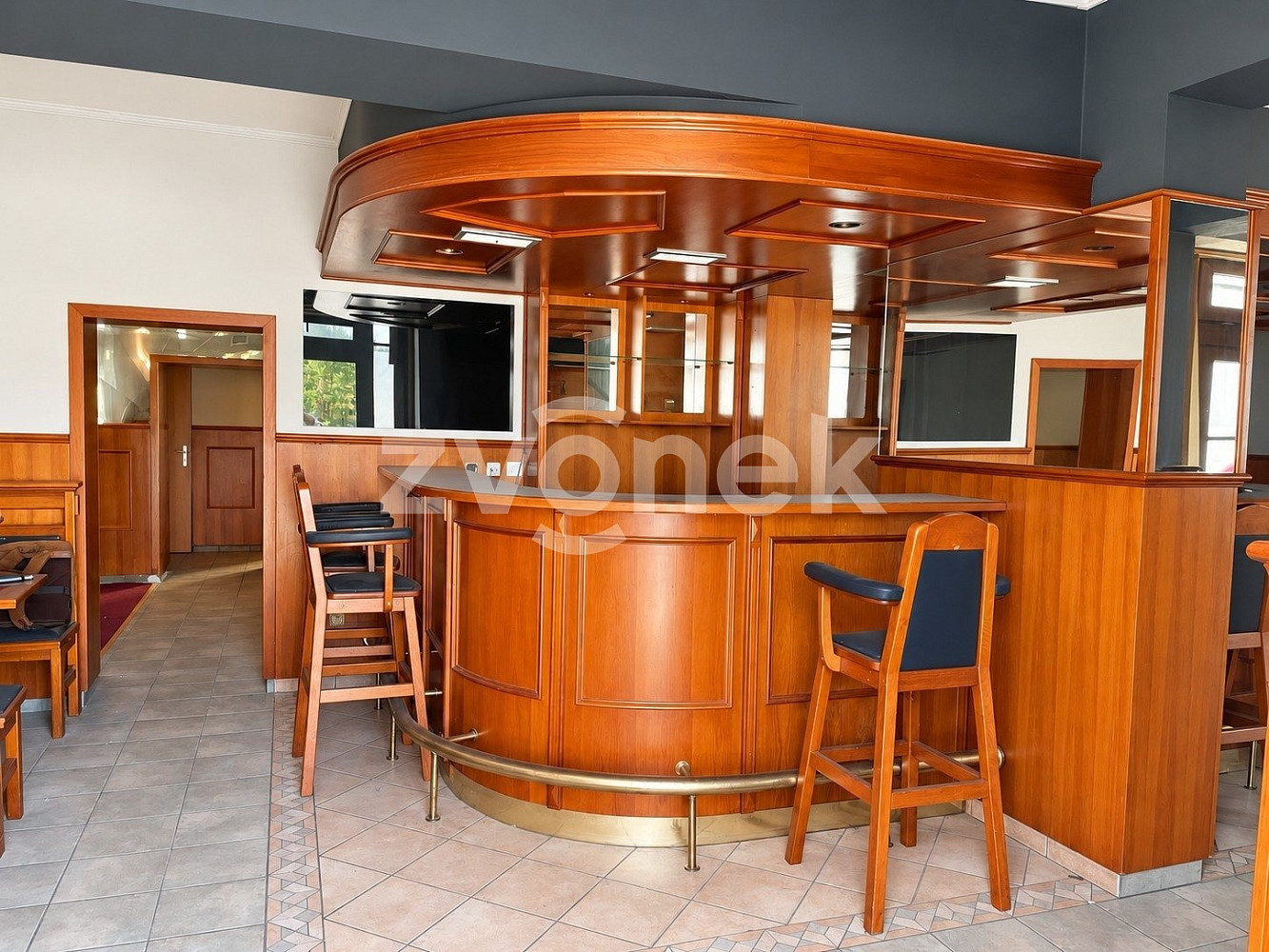 Pronájem restaurace 165 m² – fotografie 2