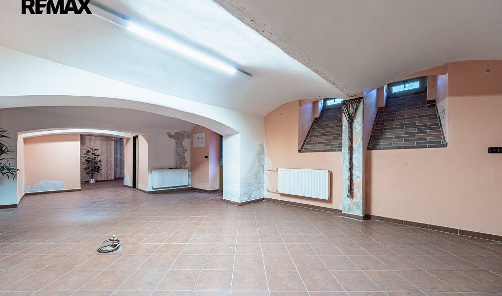 Prodej domu 400 m² s pozemkem 821 m², Chomutov – náhled fotky 13