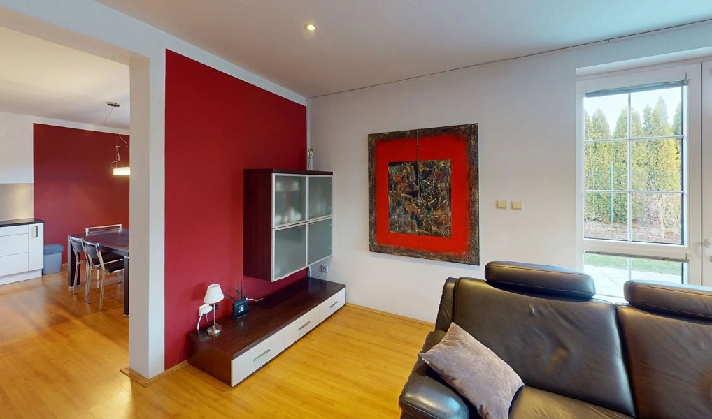 Prodej domu 424 m² s pozemkem 1 557 m², Hradištko – náhled fotky 12