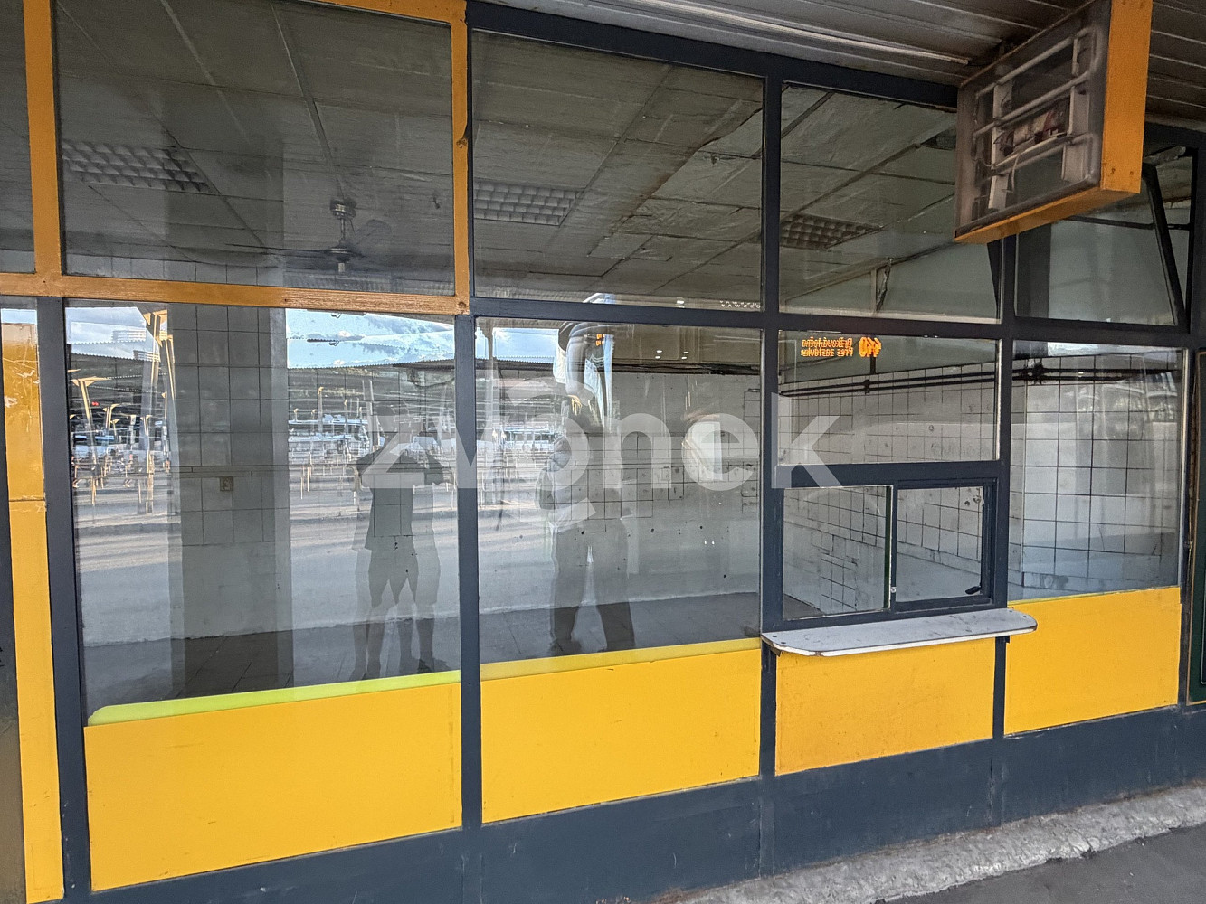 Pronájem obchodních prostor 21 m² – fotografie 3