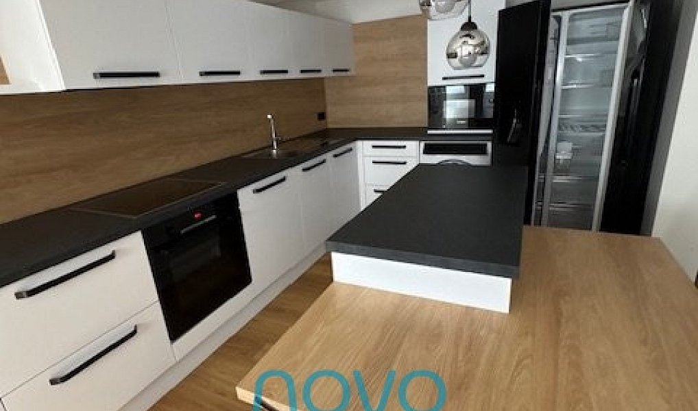 Pronájem bytu 3+1 115 m², Praha – náhled fotky 24
