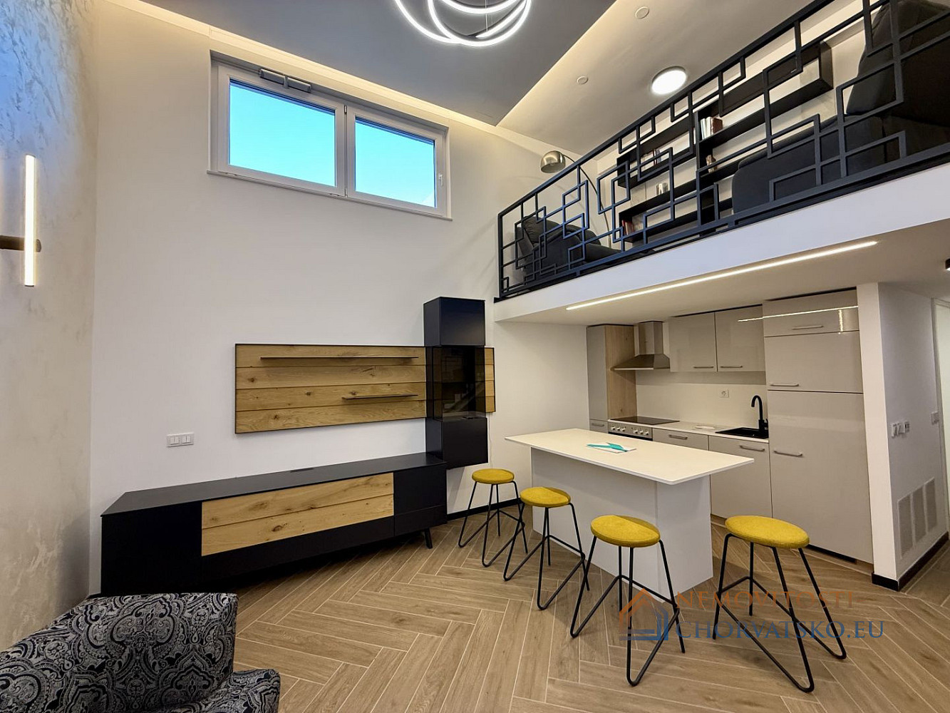 Prodej bytu 6+kk 75 m² – pohled 2