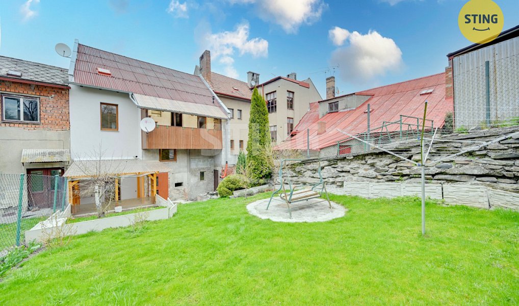 Prodej domu 150 m² s pozemkem 260 m², Skuteč – náhled fotky 2