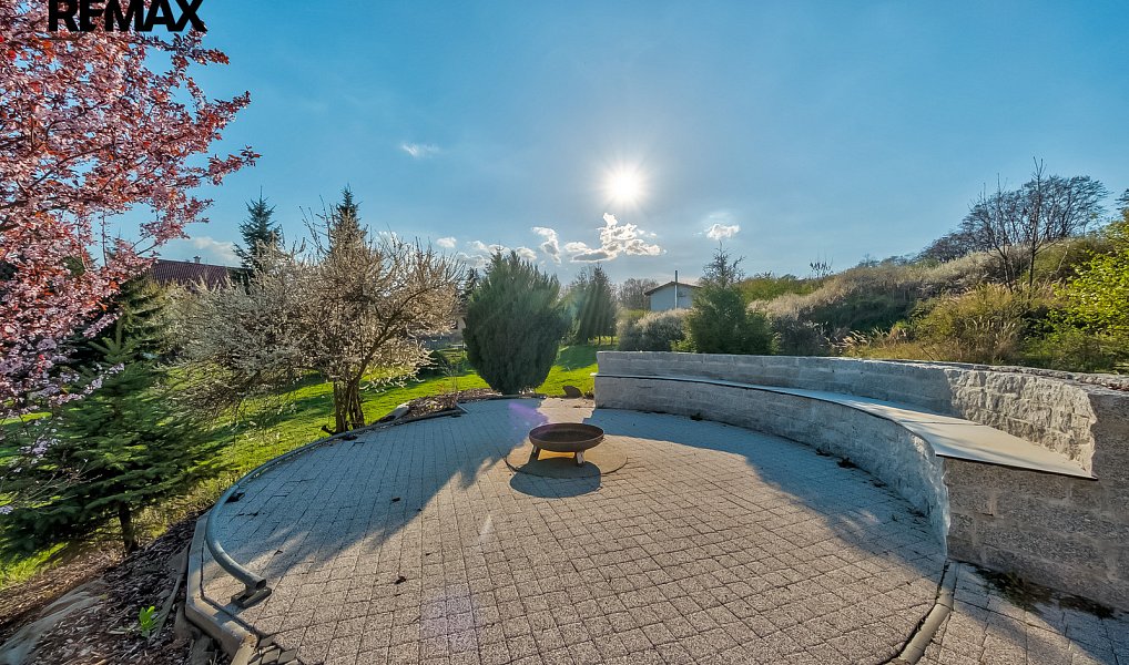 Prodej domu 250 m² s pozemkem 6 265 m², Buš – náhled fotky 18