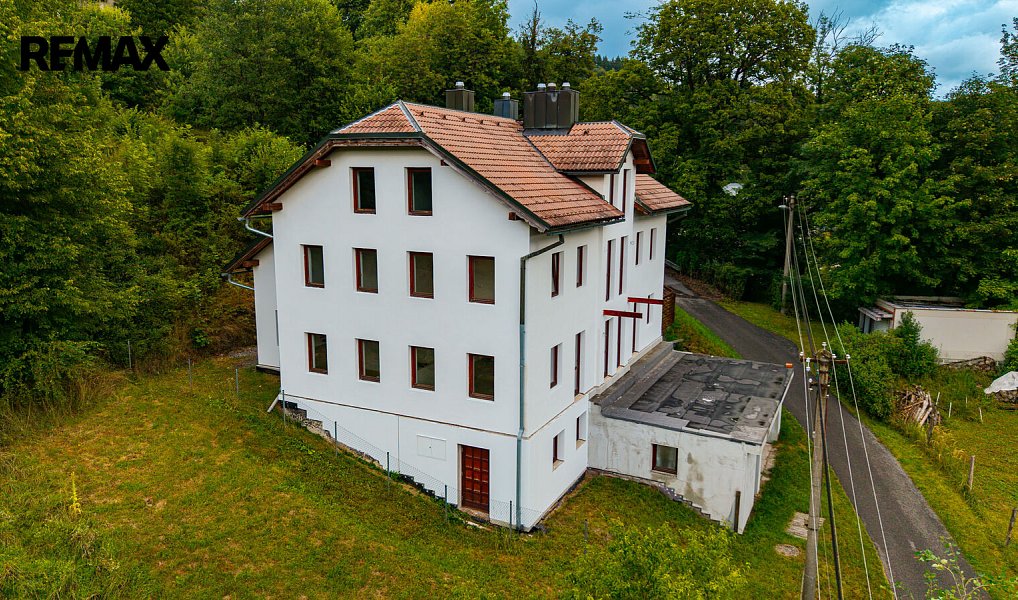 Prodej rodinného domu, 600 m², Semily, Bozkov