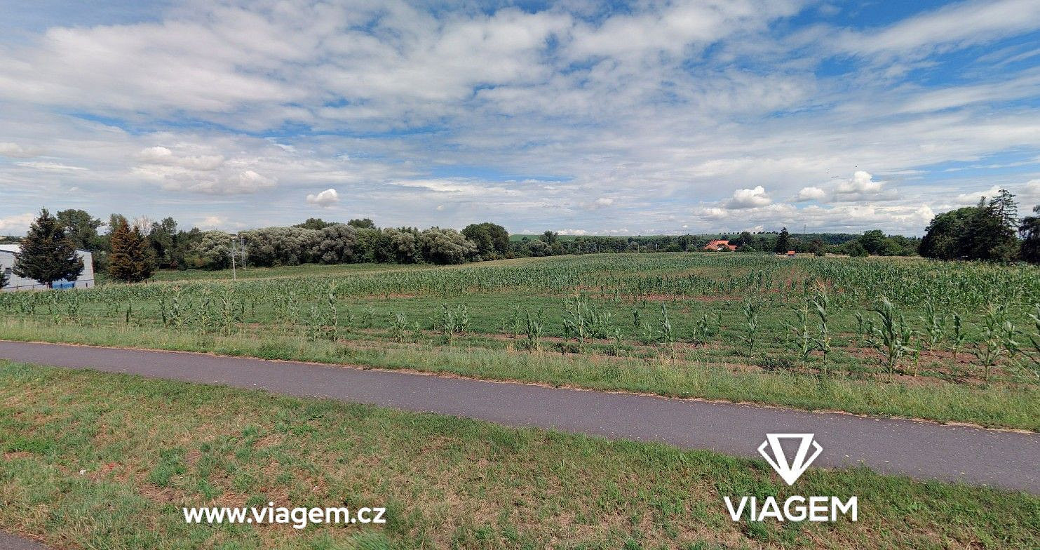 Prodej pole 5 054 m²