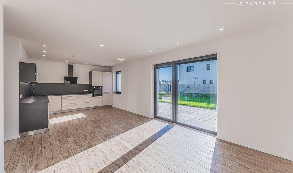 Prodej domu 150 m² s pozemkem 213 m², Dříteč – náhled fotky 6