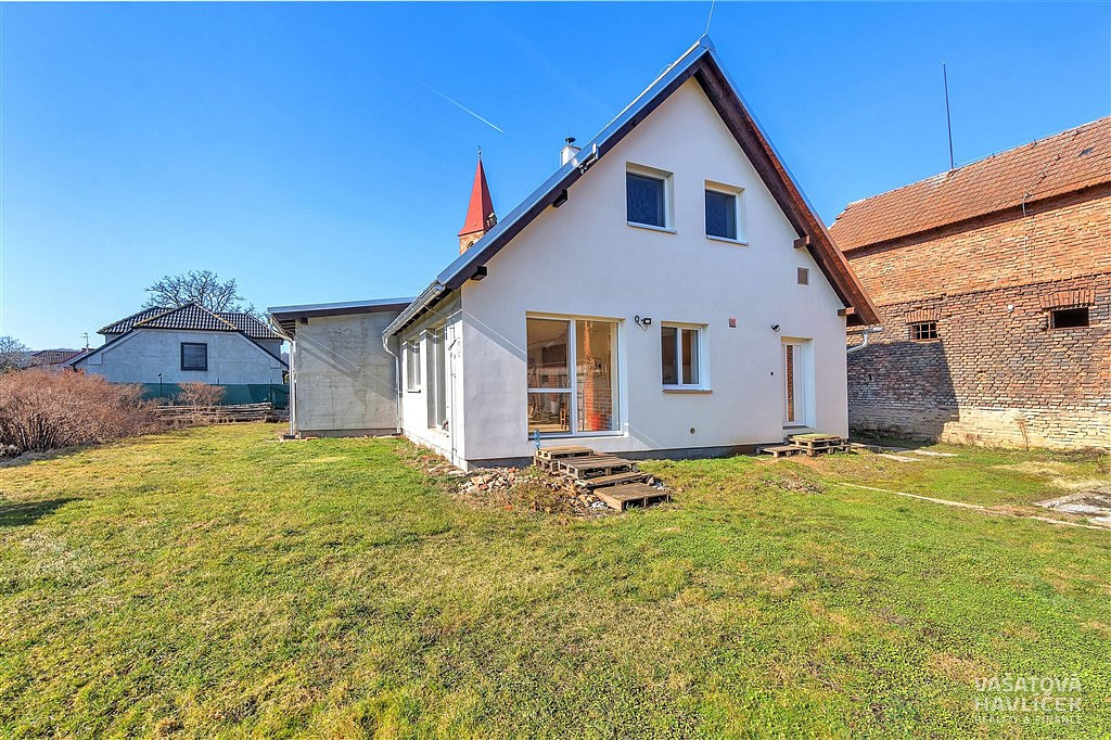 Prodej domu 154 m² s pozemkem 3 524 m²