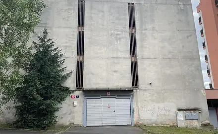 Pronájem garážového stání 15m2, Praha 4, Podolí, Pod Klaudiánkou, Praha 4 - Podolí