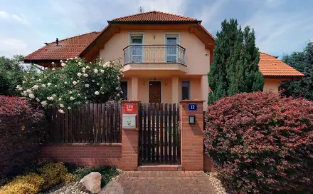 Prodej domu 300 m² s pozemkem 803 m², Nad Helmrovkou, Praha 6 - Lysolaje