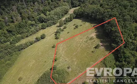 Prodej louky 3 521 m², Beroun