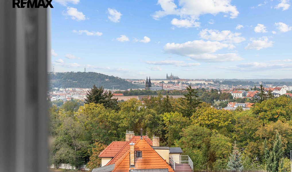 Pronájem bytu 4+1 170 m², Praha – náhled fotky 2