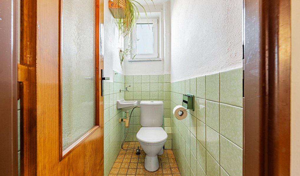 Prodej domu 254 m² s pozemkem 565 m², Jindřichův Hradec – náhled fotky 14