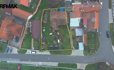 Prodej stavebního pozemku 598 m², Sadová, Vroutek, okres Louny