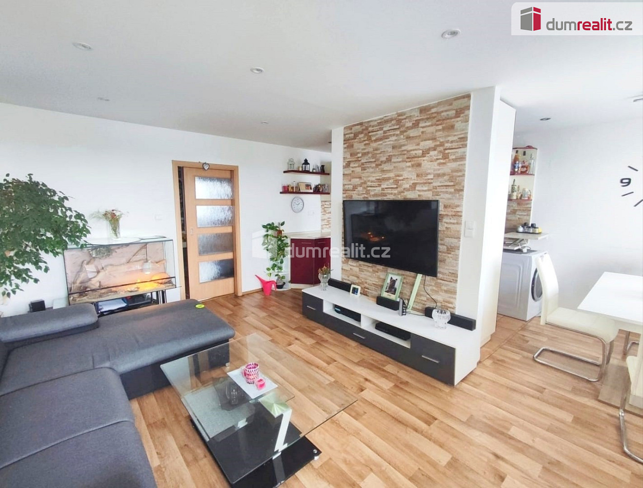 Prodej bytu 3+1 73 m² — photo 2