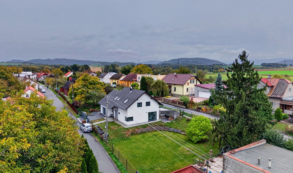 Prodej domu 167 m² s pozemkem 835 m², Příbor – fotka 1 z 53