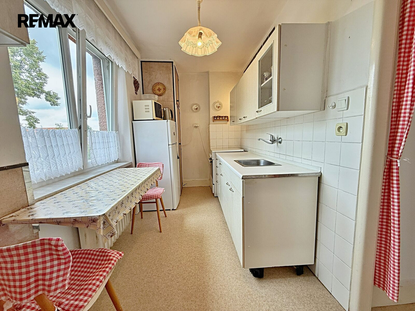 Pronájem bytu 3+1 64 m² – fotografie 2