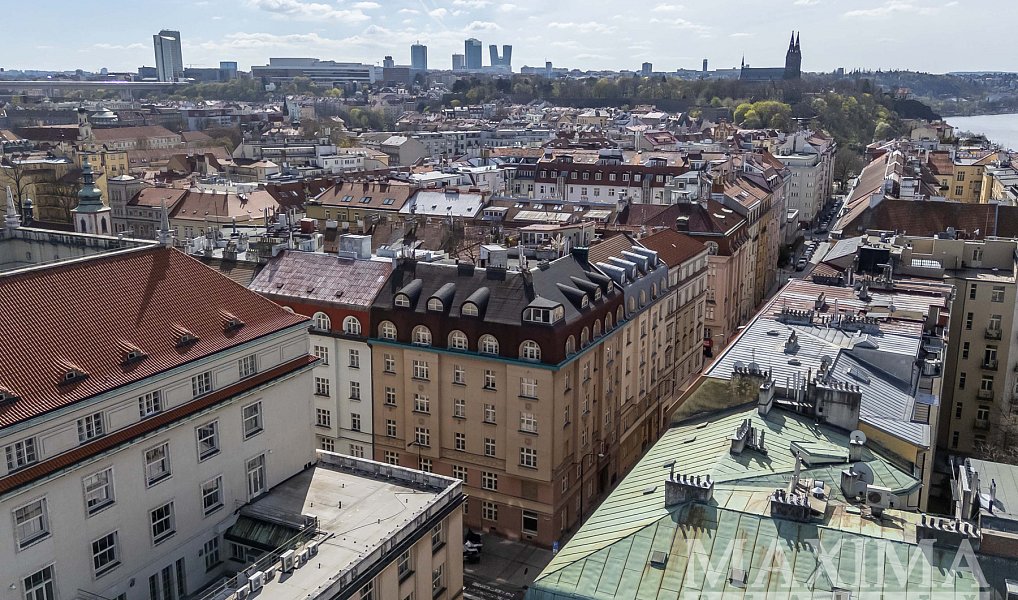 Prodej bytu 3+1 108 m², Praha – náhled fotky 28