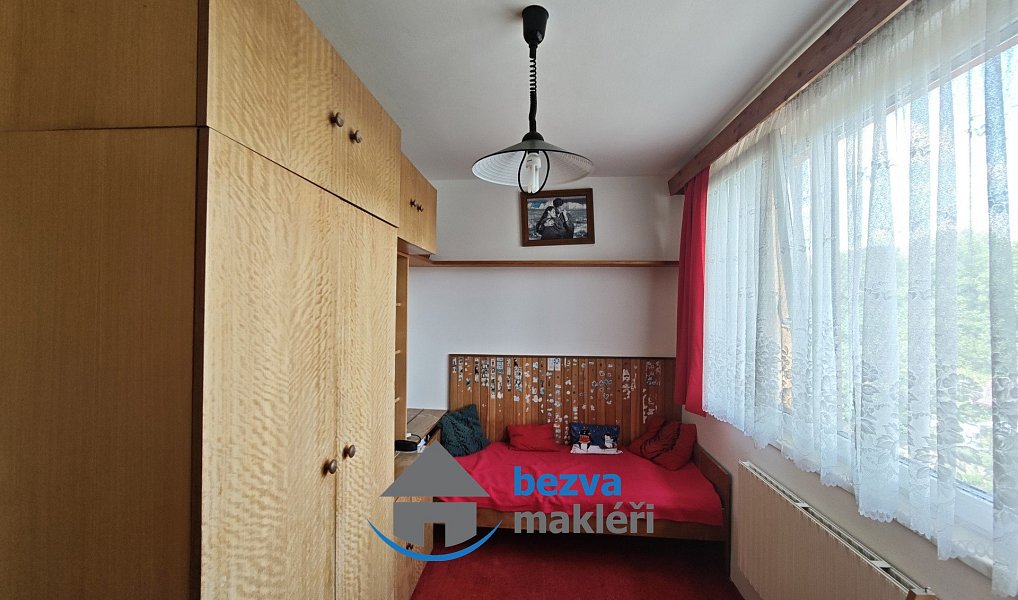 Prodej domu 213 m² s pozemkem 688 m², Chrast – náhled fotky 8