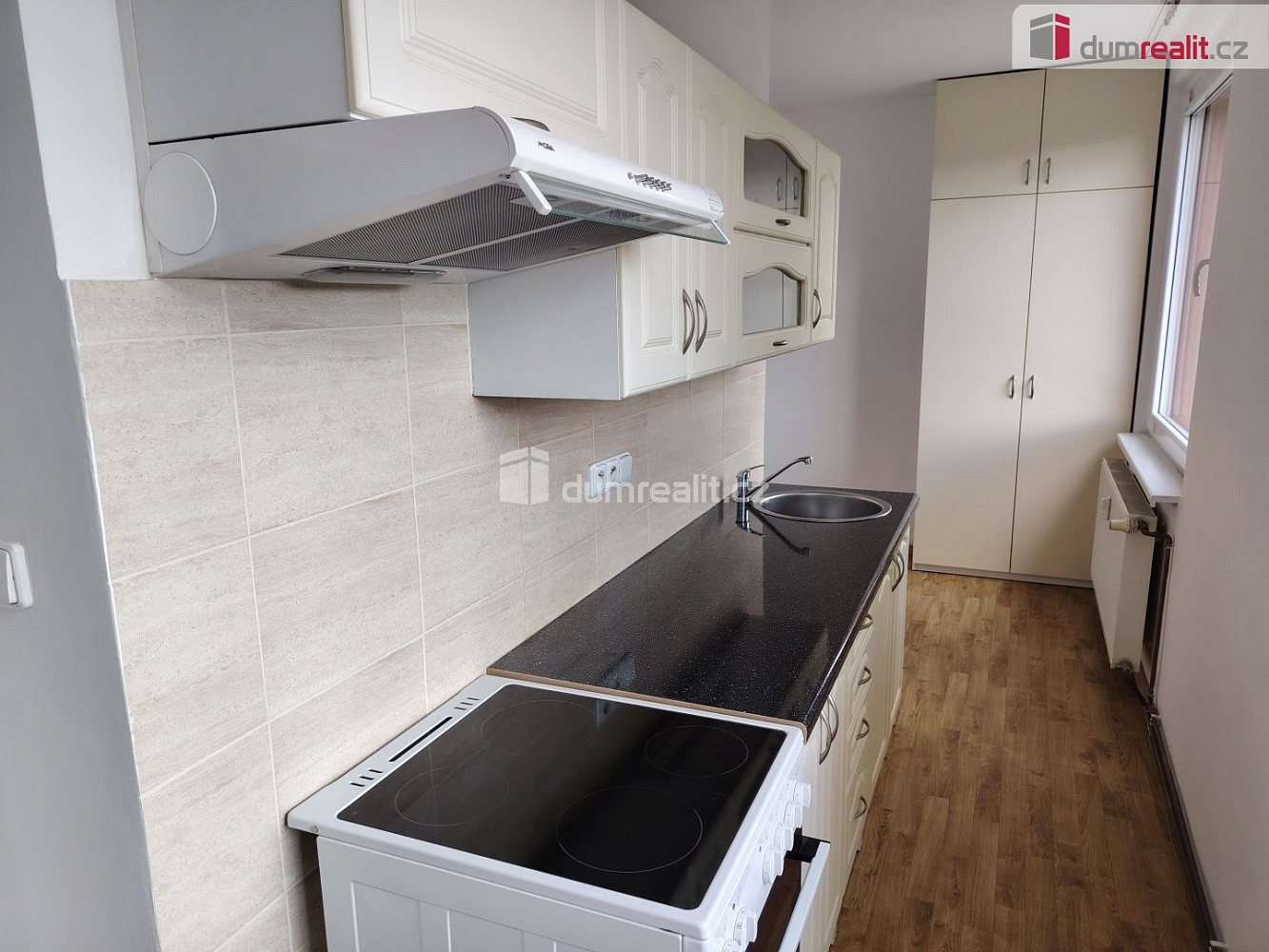 Pronájem bytu 2+1 55 m² – fotografie 3