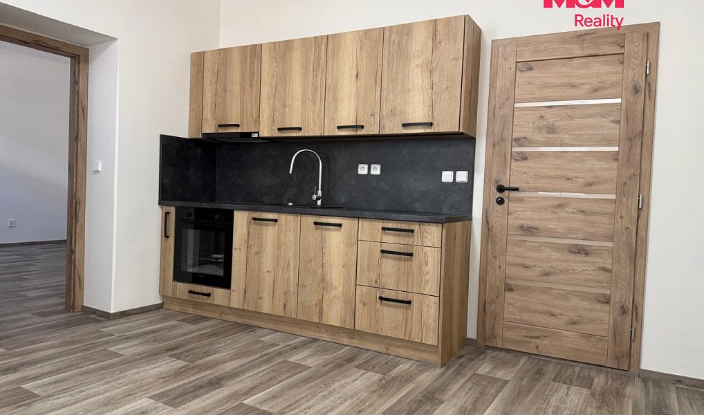 Pronájem bytu 2+kk, 45 m², Litoměřice, Lovosice