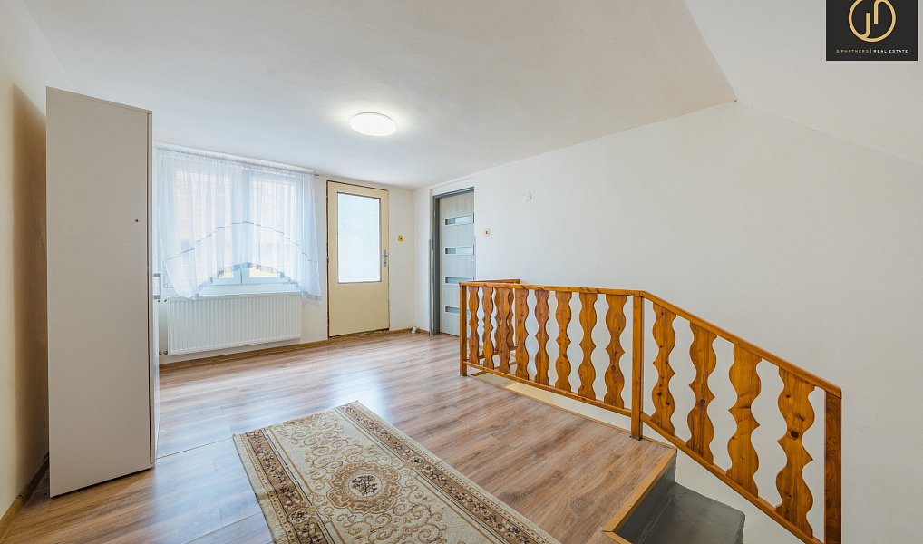 Prodej domu 262 m² s pozemkem 2 342 m², Chožov – náhled fotky 19