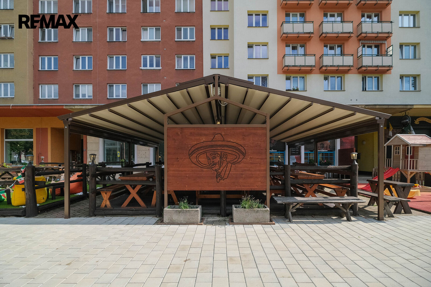 Pronájem restaurace 141 m² – fotografie 2