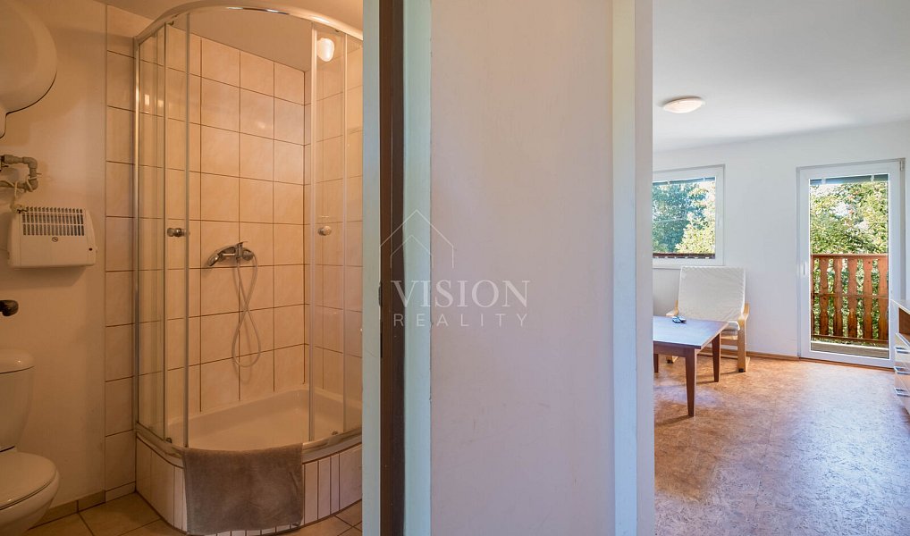Prodej ubytovacího objektu 1 050 m², Varvažov – náhled fotky 16