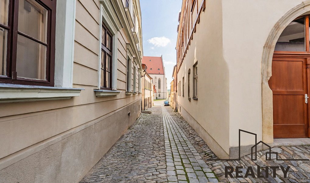Prodej ubytovacího objektu 1 200 m², Znojmo – náhled fotky 5