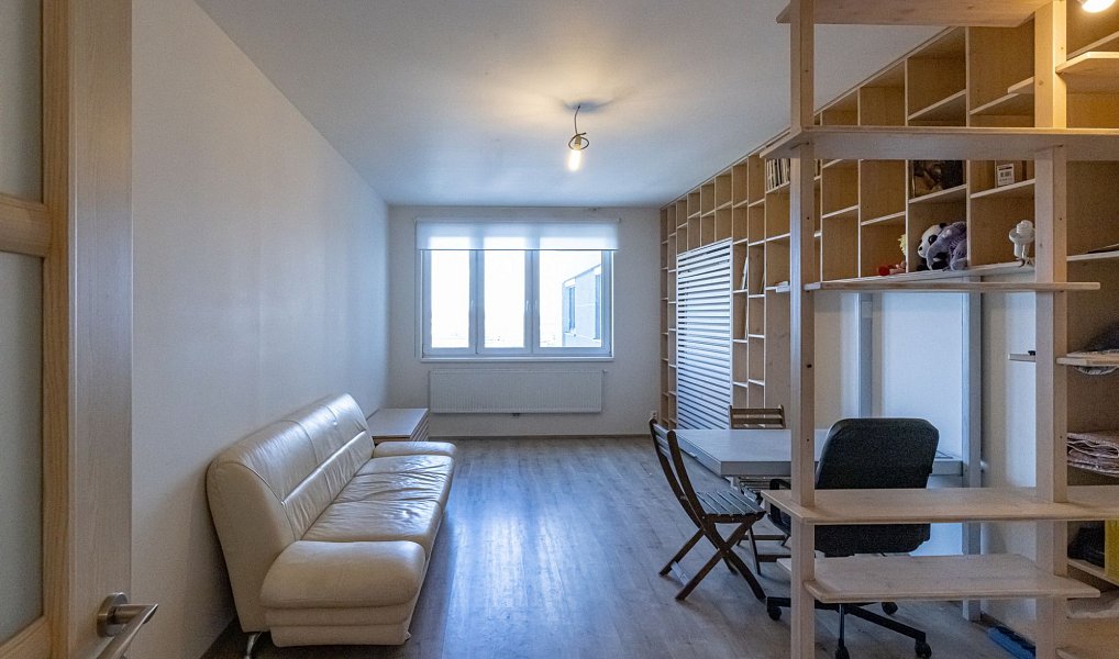 Prodej bytu 1+kk 33 m², Praha – náhled fotky 2