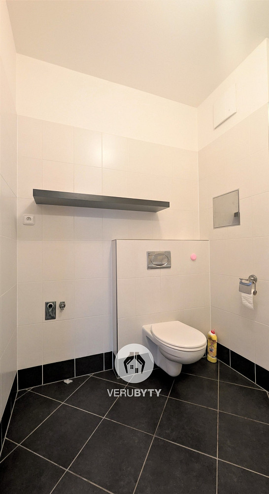 Pronájem bytu 1+kk 34 m² – fotografie 5