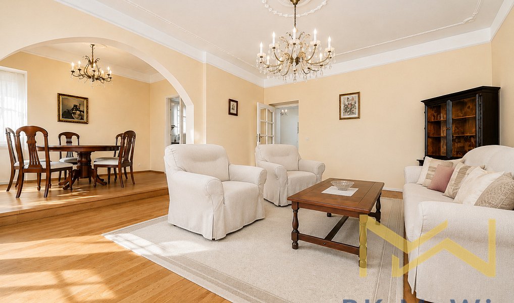 Pronájem domu 253 m² s pozemkem 900 m², Praha – náhled fotky 3
