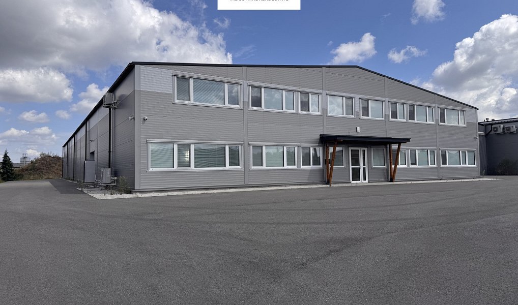Pronájem skladovacích prostor 1 890 m², Herink – náhled fotky 2