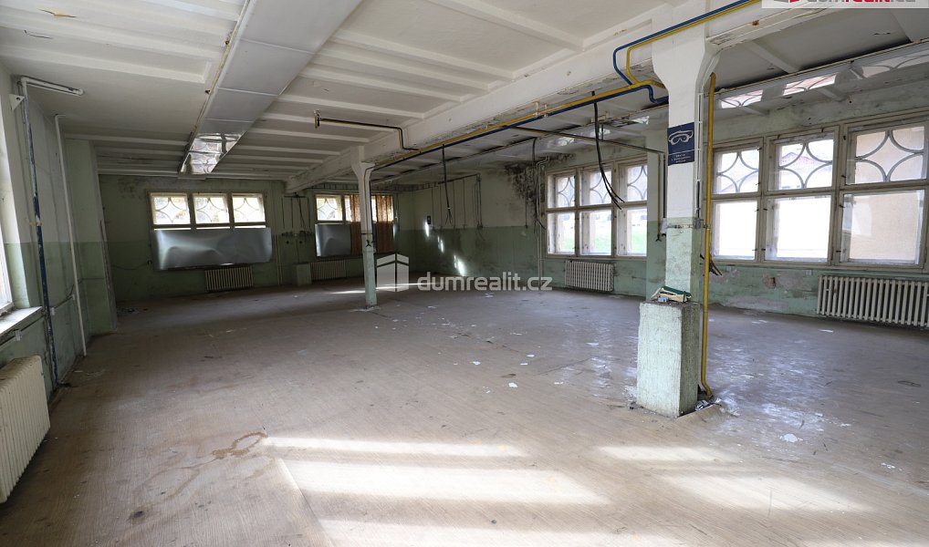 Prodej komerčního objektu (jiného typu) 1 600 m², Kraslice – náhled fotky 8
