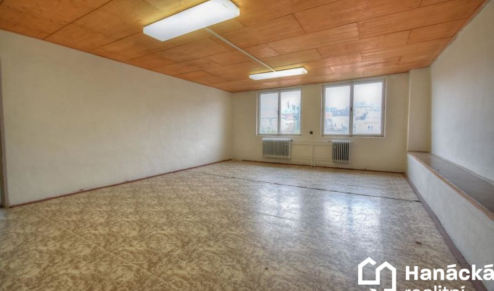 Prodej ubytovacího objektu 1 100 m², Moravský Beroun – náhled fotky 15