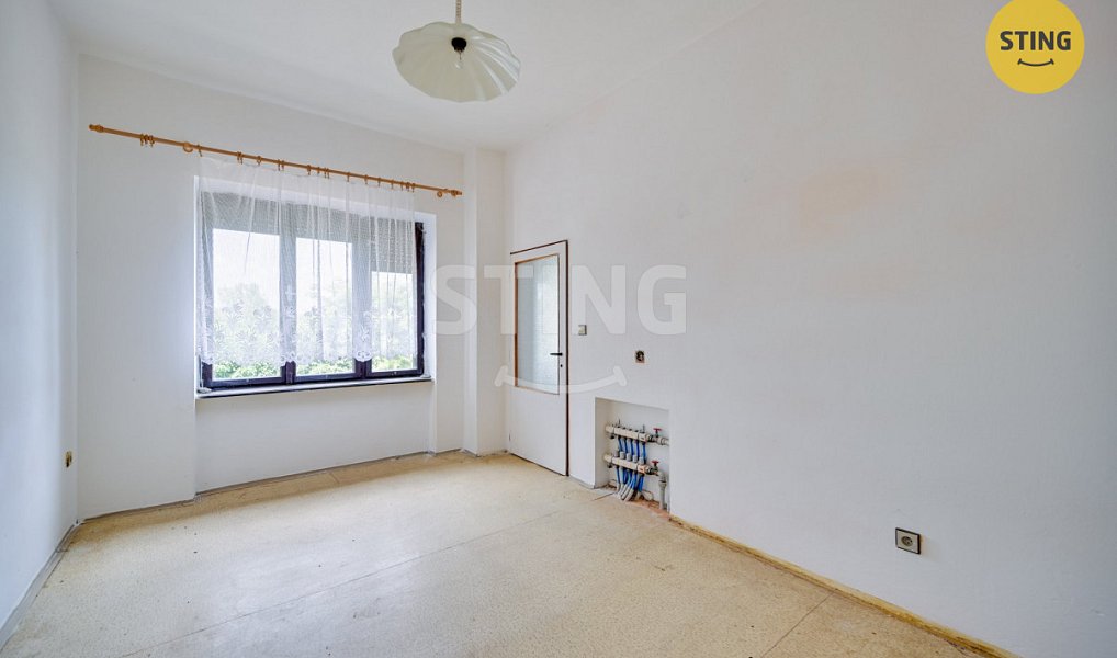 Prodej domu 360 m² s pozemkem 3 443 m², Strážnice – náhled fotky 21