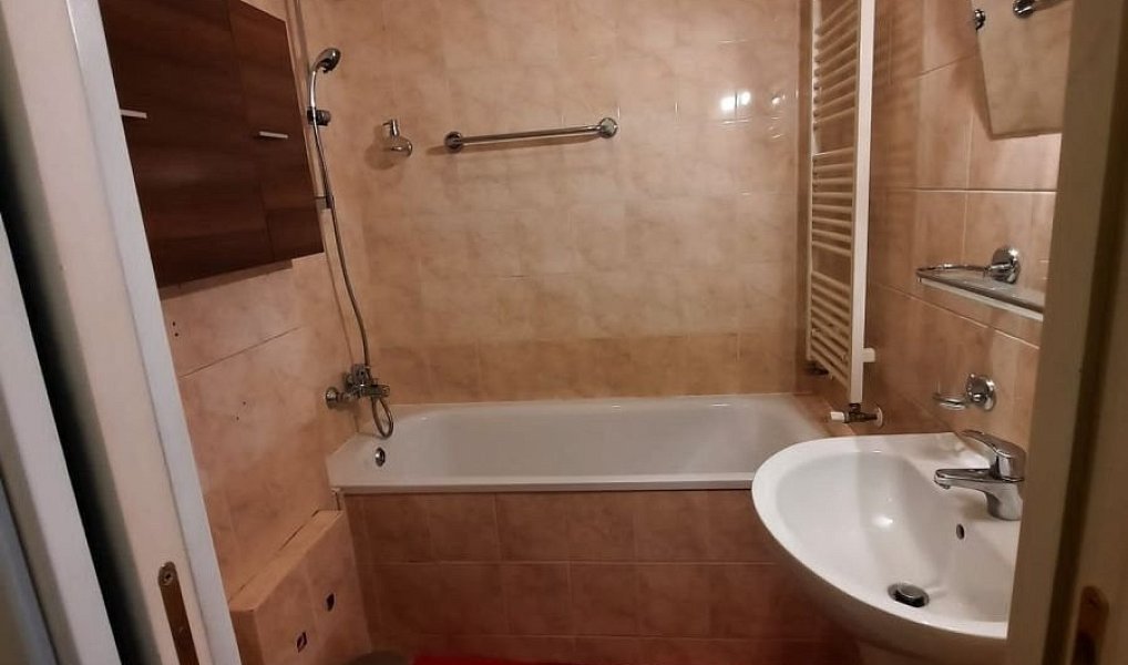 Prodej bytu 1+kk 35 m², Praha – náhled fotky 9