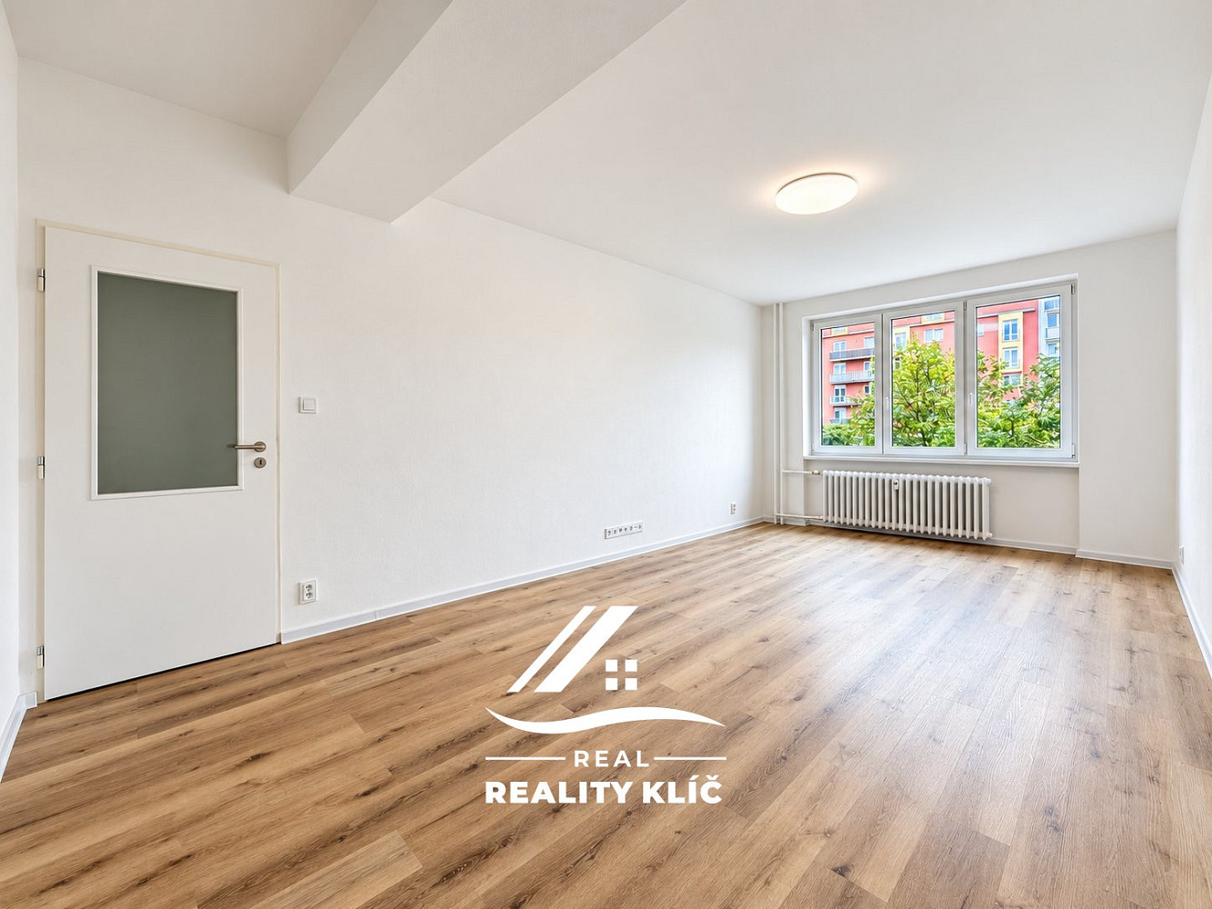 Pronájem bytu 3+1 74 m² – fotografie 2