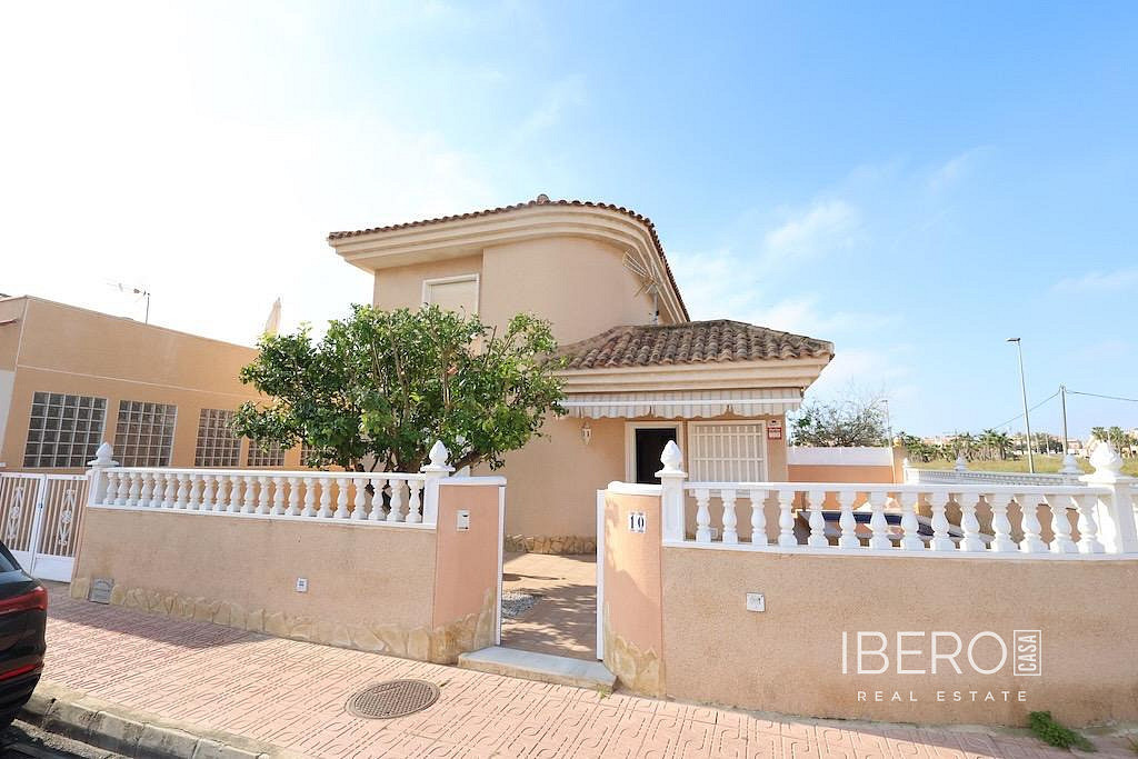 Casa 4+kk – Torrevieja, Residencial Vistaferris, Urbanización La Ceñuela - Vista 2
