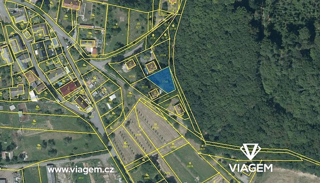 Prodej stavebního pozemku 381 m² – fotografie 3