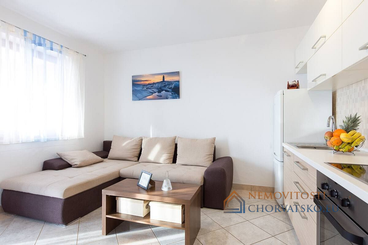 Prodej domu 220 m² s pozemkem 500 m² – pohled 6