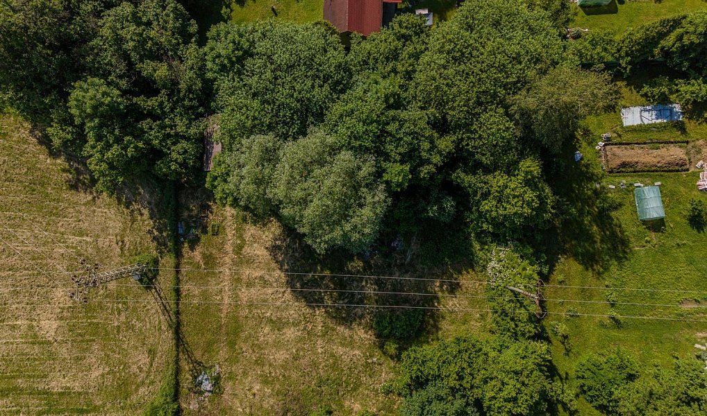 Prodej zahrady 1 649 m², Doubrava – náhled fotky 2