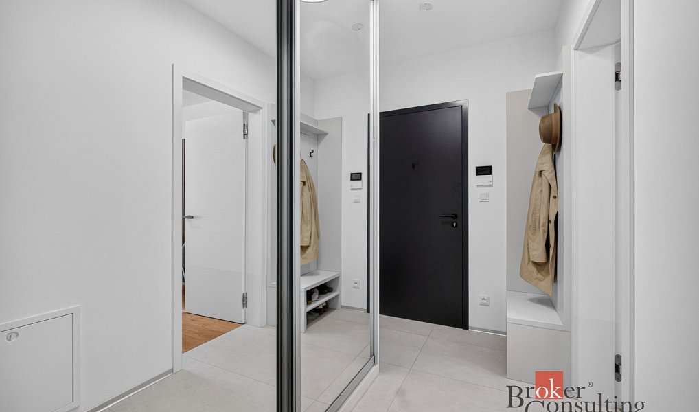 Prodej bytu 2+kk 38 m², Praha – náhled fotky 9