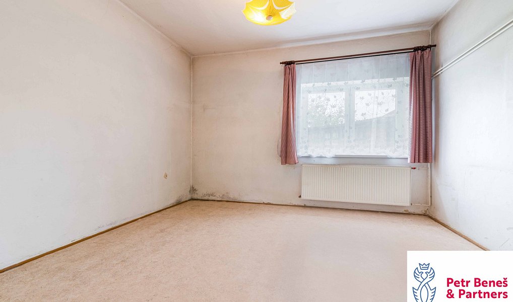 Prodej domu 55 m² s pozemkem 1 024 m², Krupá – náhled fotky 16