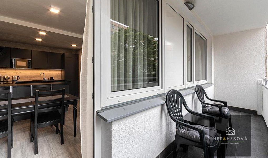 Prodej bytu 5+kk 124 m², Praha – náhled fotky 13