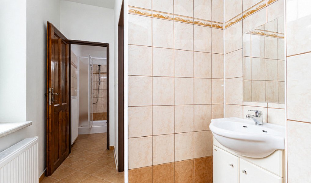 Prodej ubytovacího objektu 486 m², Rýmařov – náhled fotky 42