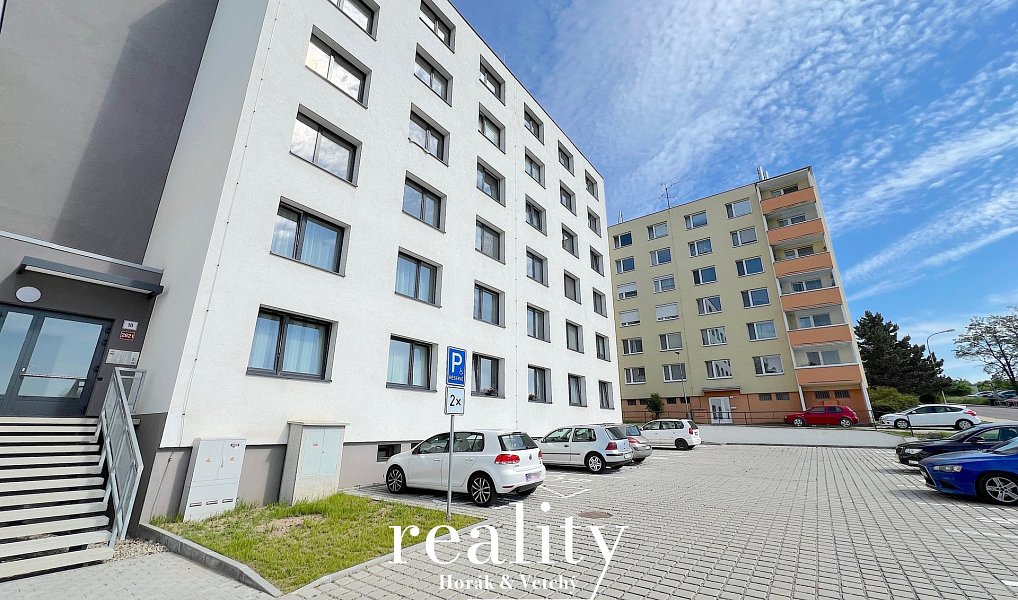 Pronájem bytu 1+1 40 m², Znojmo – fotka 1 z 14