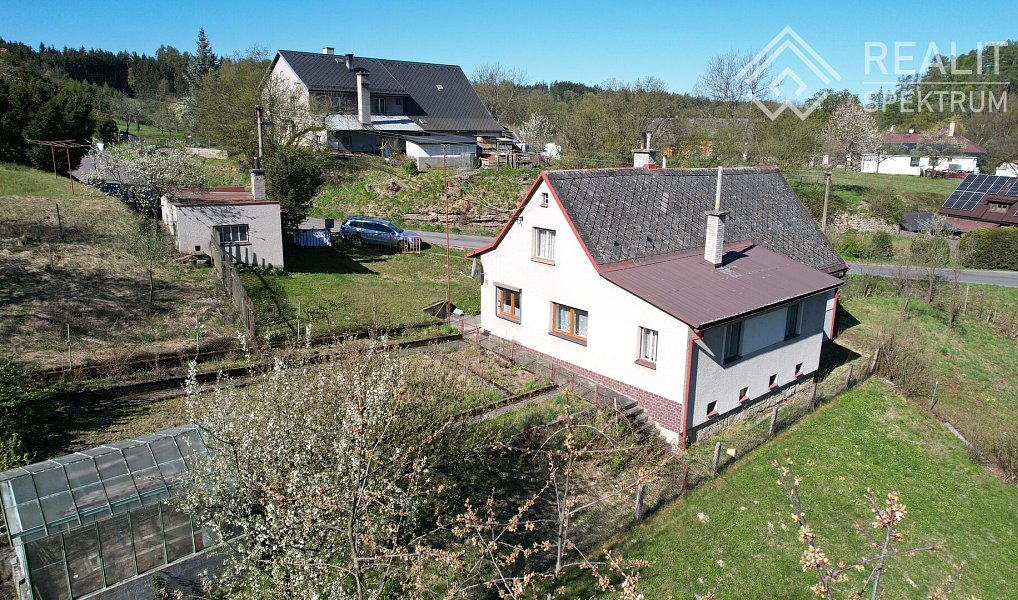 Prodej domu 149 m² s pozemkem 643 m², Nekoř – náhled fotky 2