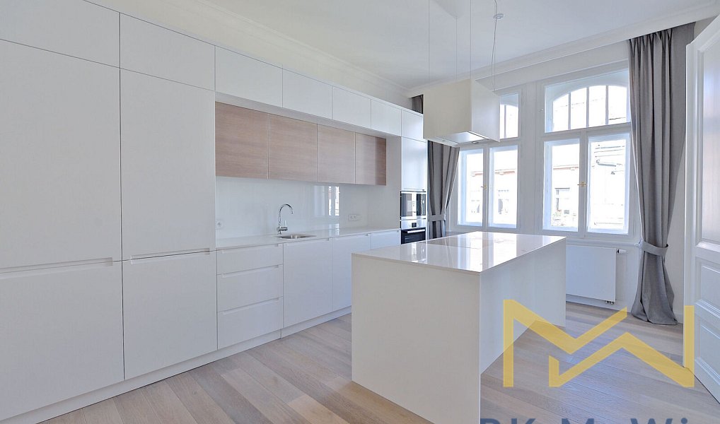 Pronájem bytu 3+1 137 m², Praha – fotka 1 z 16