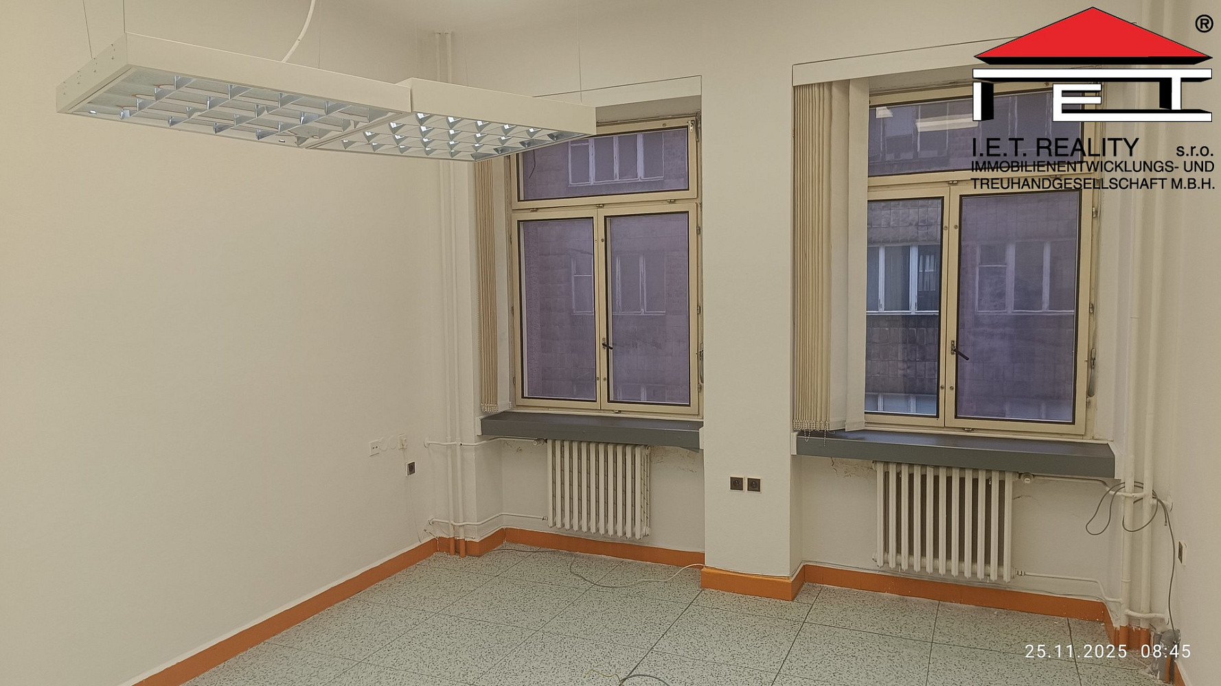 Pronájem komerčního objektu (jiného typu) 40 m²